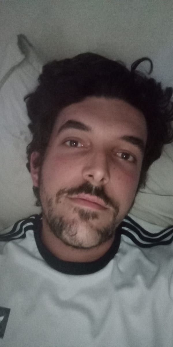 Profil de Many